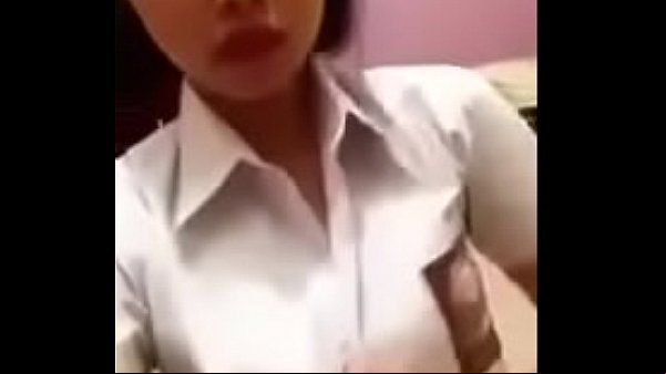 18 years old college student nude boobs
